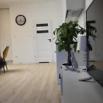Dolina Baryczy Apartment *